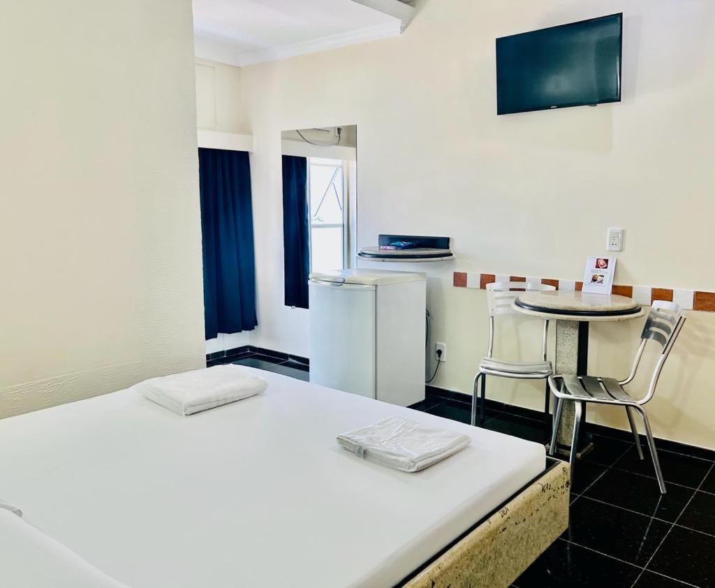 Hotel Buriti Stop (Adults Only) Гояния Экстерьер фото