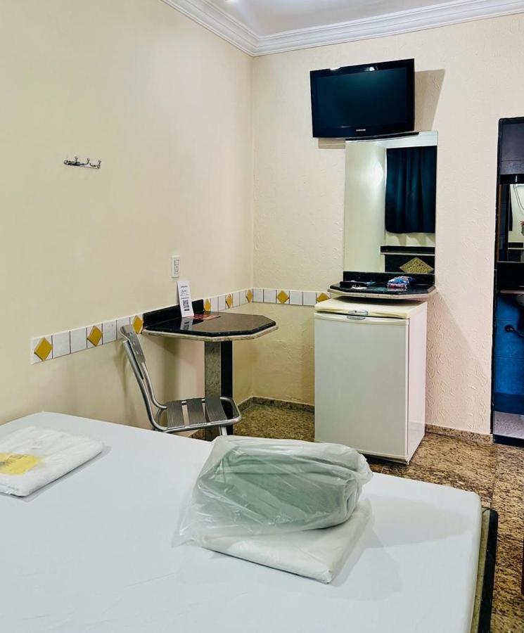 Hotel Buriti Stop (Adults Only) Гояния Экстерьер фото