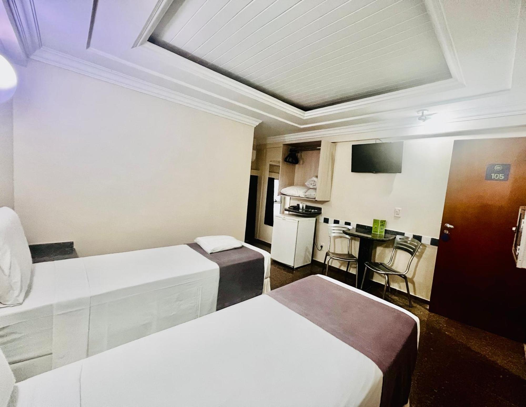Hotel Buriti Stop (Adults Only) Гояния Экстерьер фото