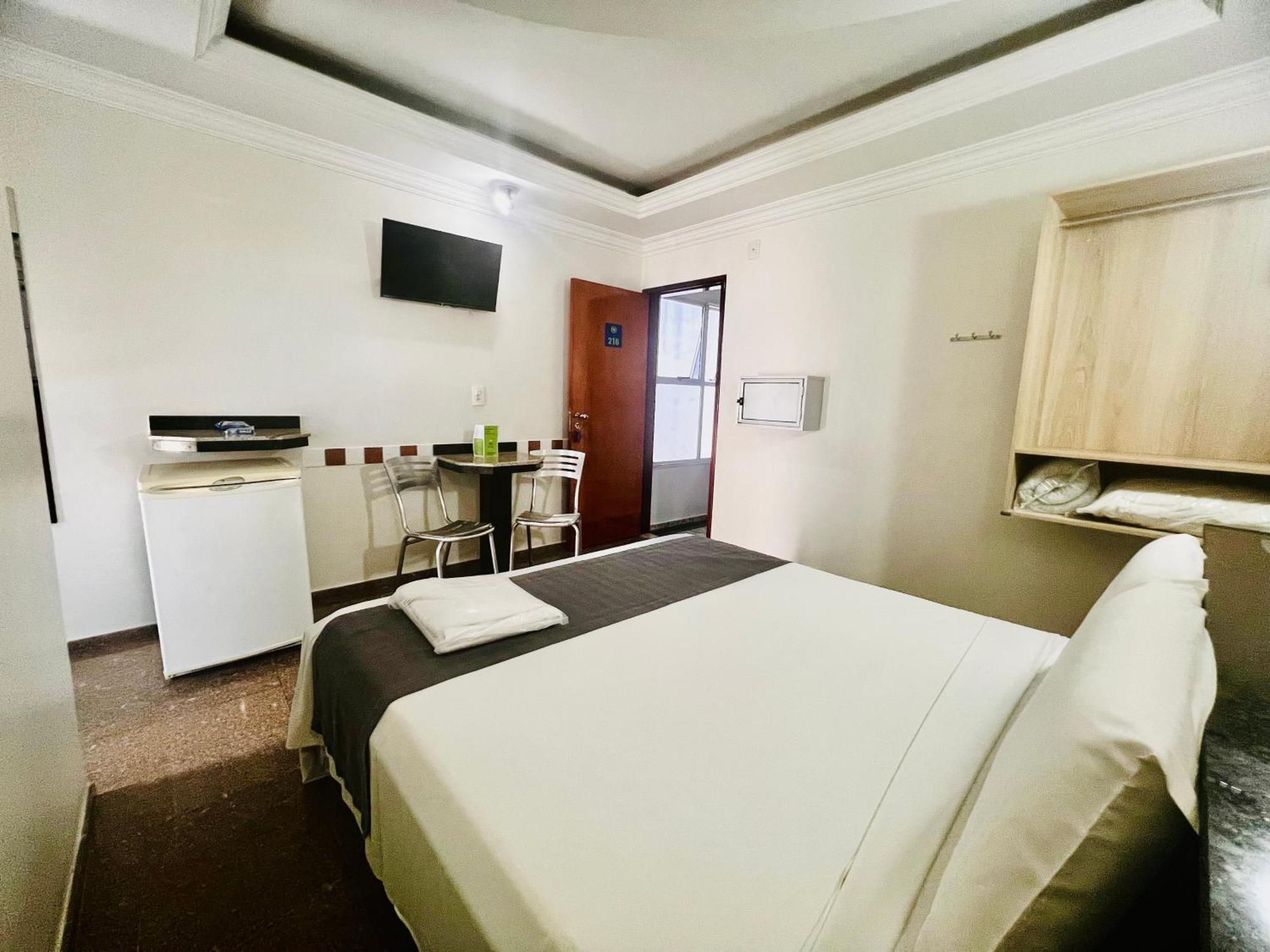 Hotel Buriti Stop (Adults Only) Гояния Экстерьер фото