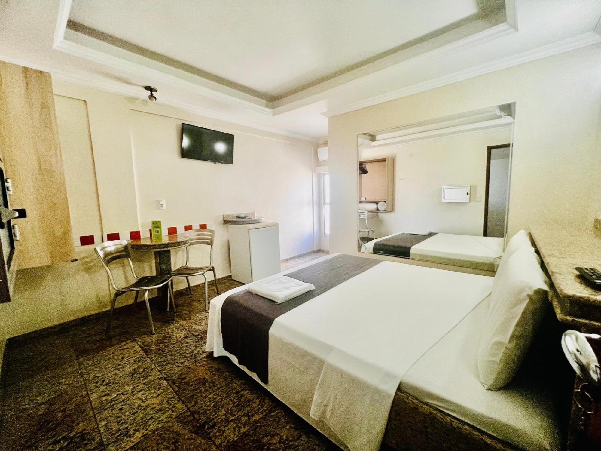 Hotel Buriti Stop (Adults Only) Гояния Экстерьер фото